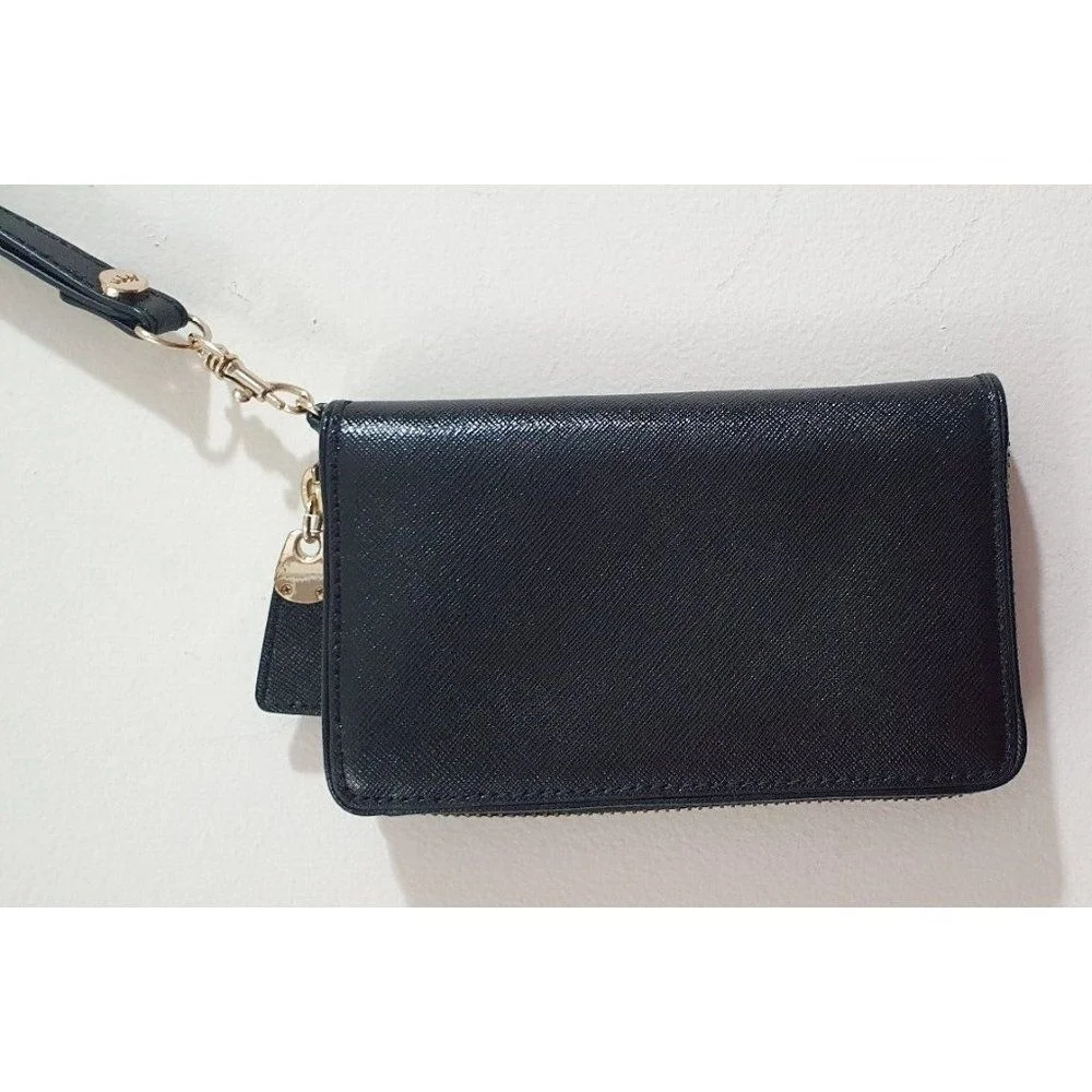 Elaine Turner zip around leather wallet with multiple CC slots